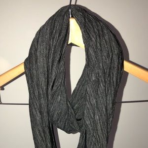 ARITZIA Scarf